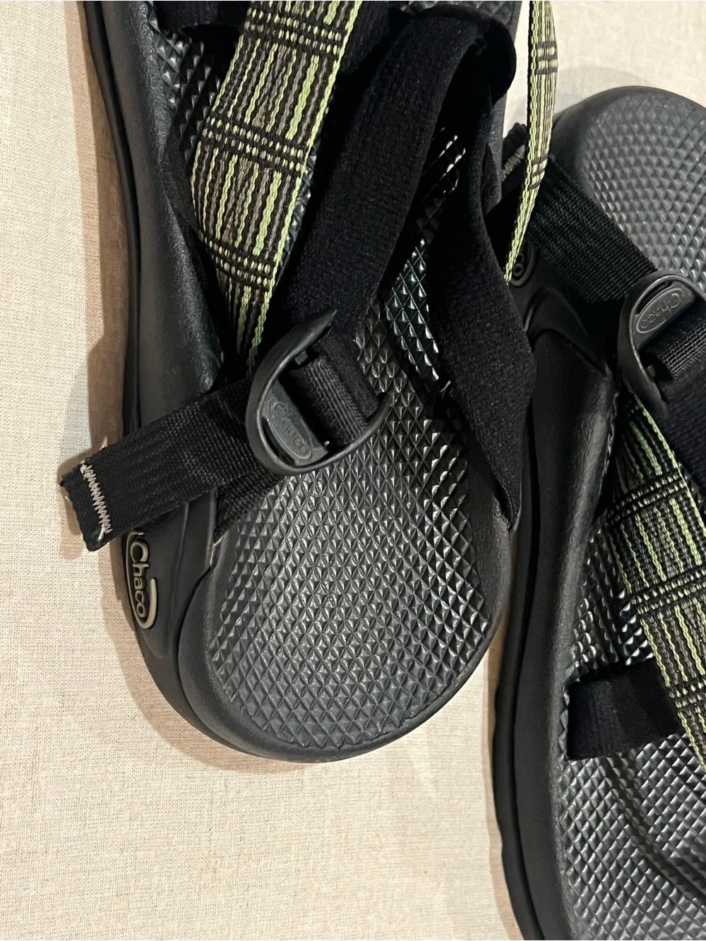 Chaco Hipthong Two EcoTread Mens 11 Black striped Wide Strap Flip Flop Sandals